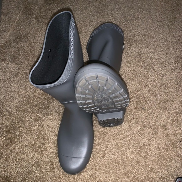 Ugg rain boots - Picture 5 of 5